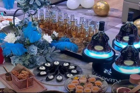 毕节模特招聘,毕节夜店招聘,勇敢追梦铸就非凡人生路